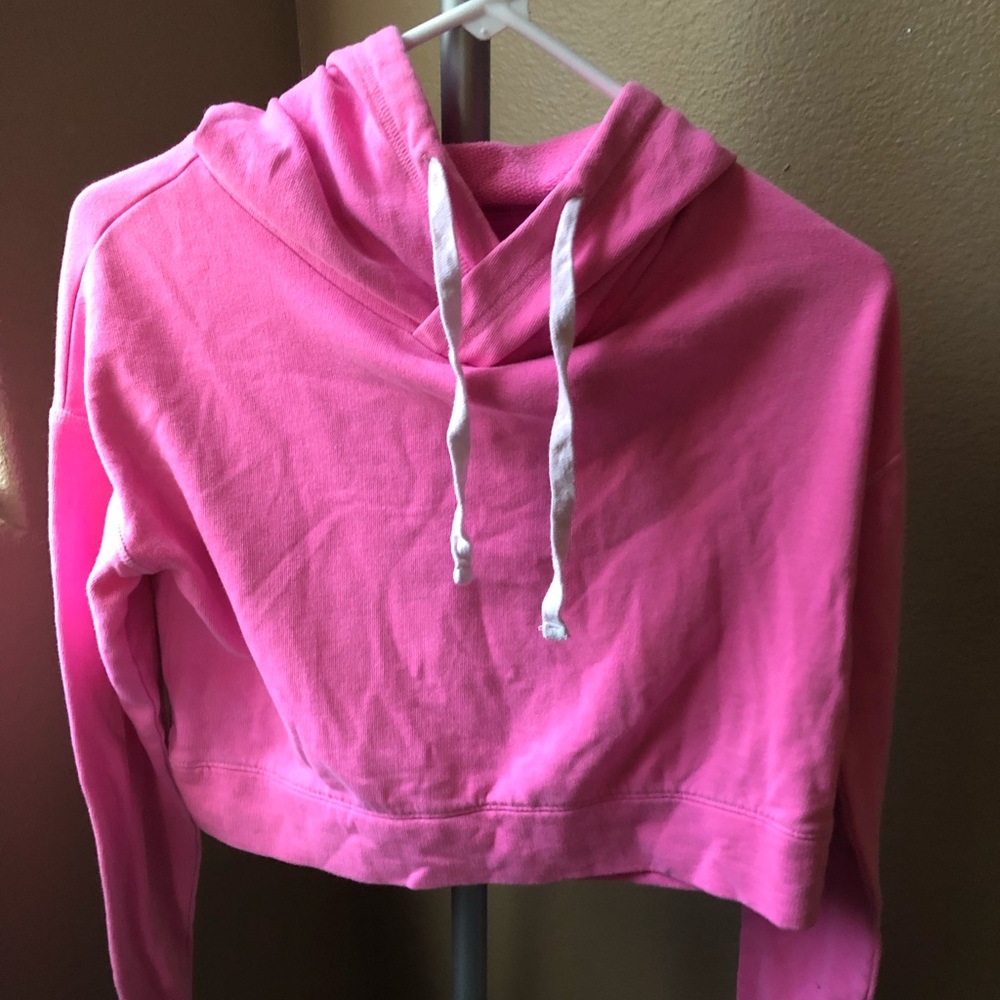 pink cropped hoodie